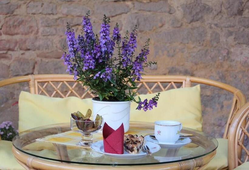 펜션 Vierzeithof   Hofcafé Eiszeit