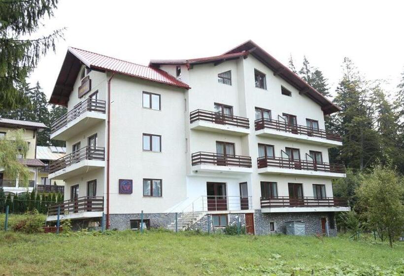 بنسيون Vila Edelweiss