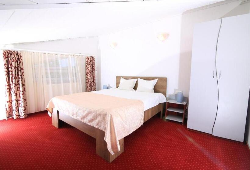 بنسيون Vila Edelweiss