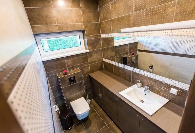 پانسیون Villa Orchidea