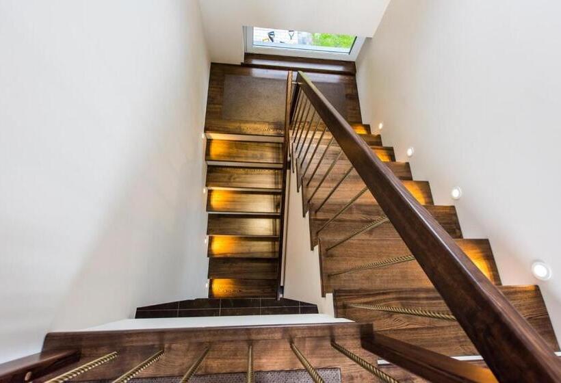 پانسیون Villa Orchidea