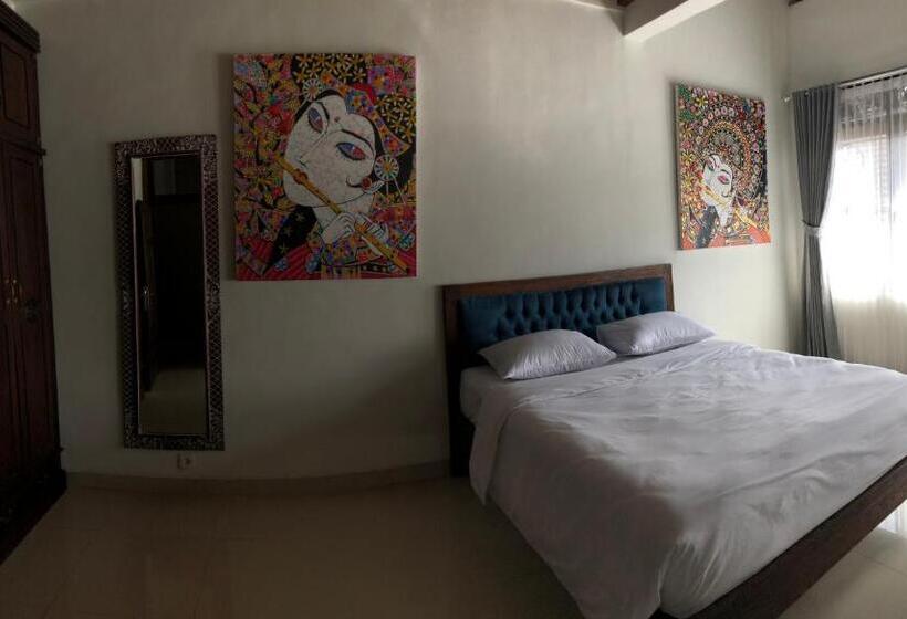 פנסיון Ubud Royal Villa