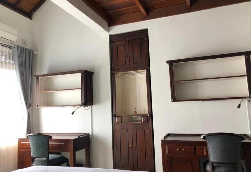 פנסיון Ubud Royal Villa