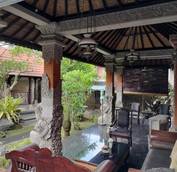 פנסיון Ubud Royal Villa
