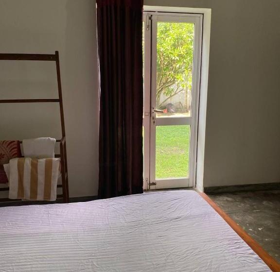 펜션 The Beach Talpe