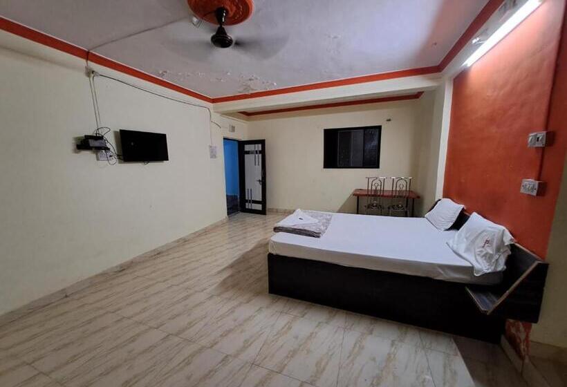 פנסיון Wonderhills Lodge