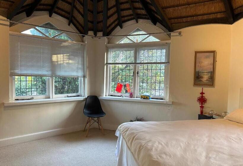 بنسيون Yvonne’s House