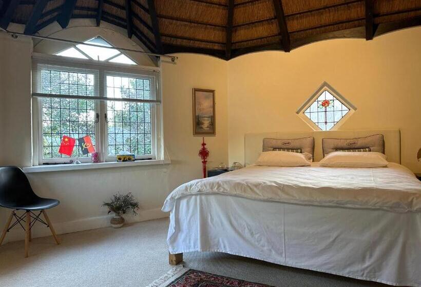 بنسيون Yvonne’s House