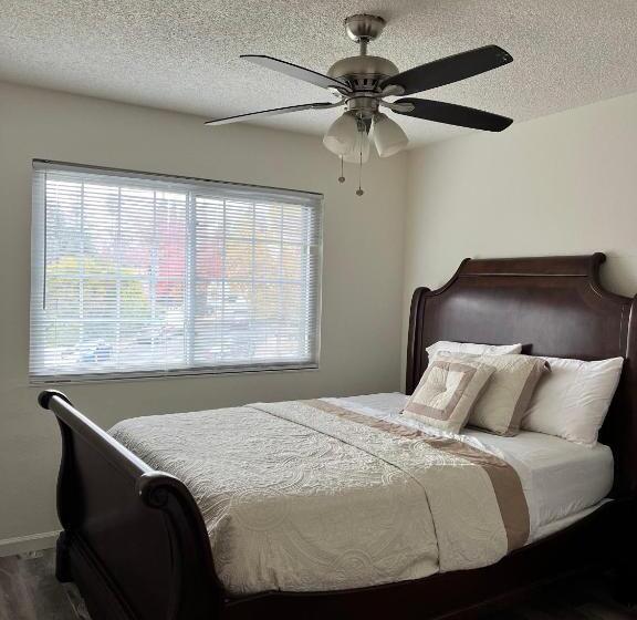 بنسيون Zeekap Homes