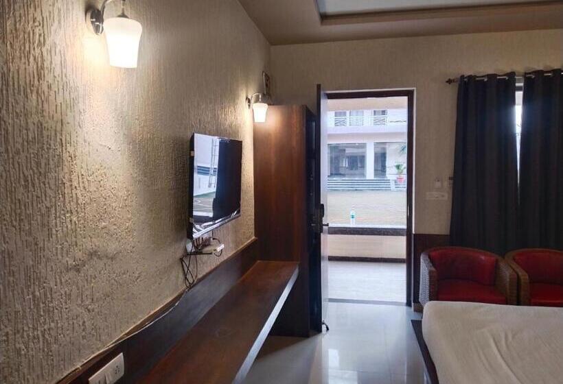 Rani Palace Hotel And Resort