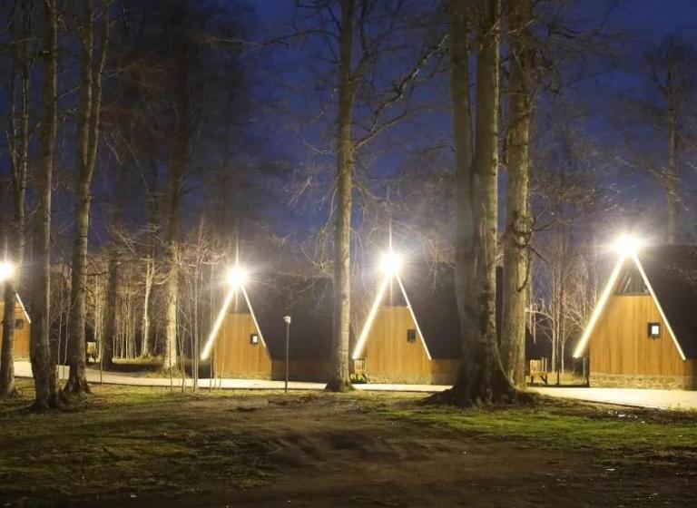 אתר נופש Arslanlar İteni̇çi̇ Bungalow