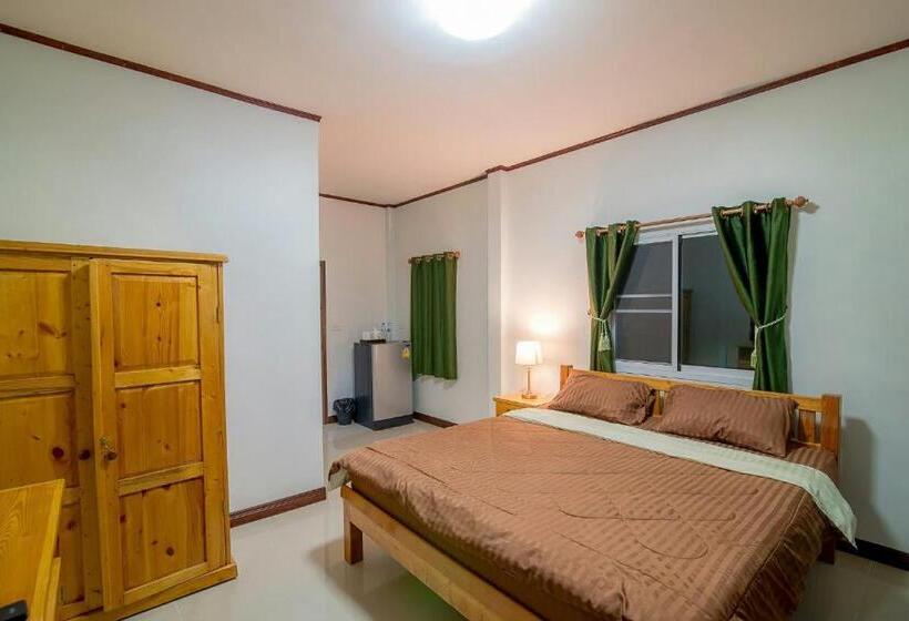 Resort Baan Nut Tawan