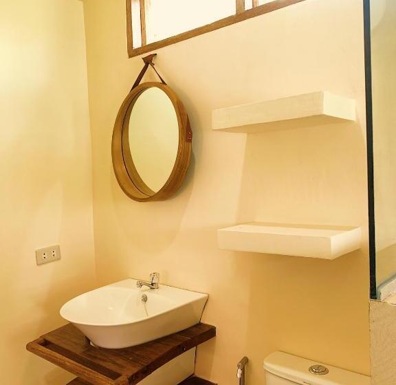 استراحتگاه Om Home