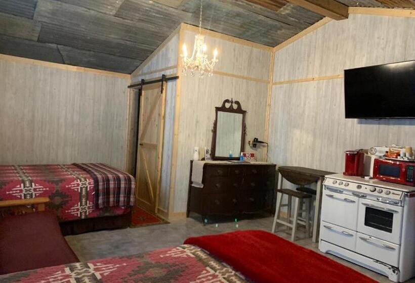 리조트 Painted Lakes Ranch