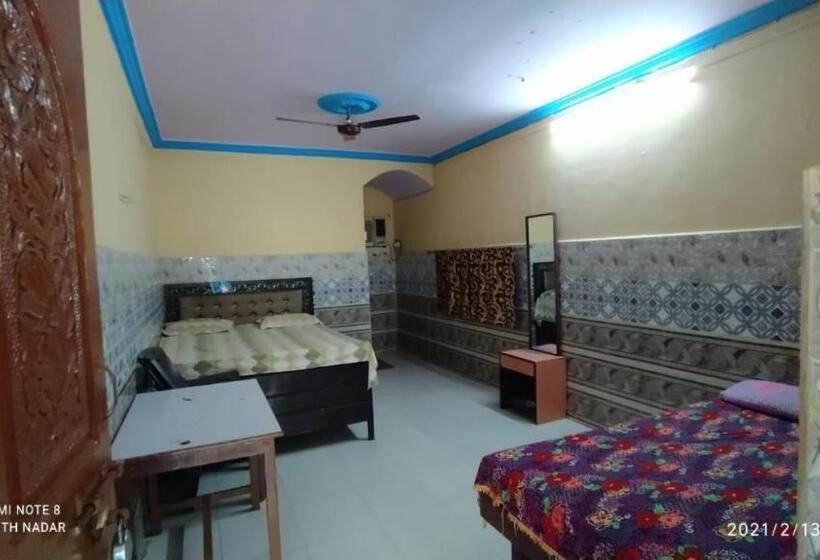 Seelan Nadar Holiday Resort,mumbai