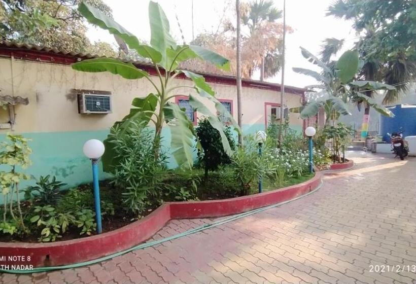 Seelan Nadar Holiday Resort,mumbai