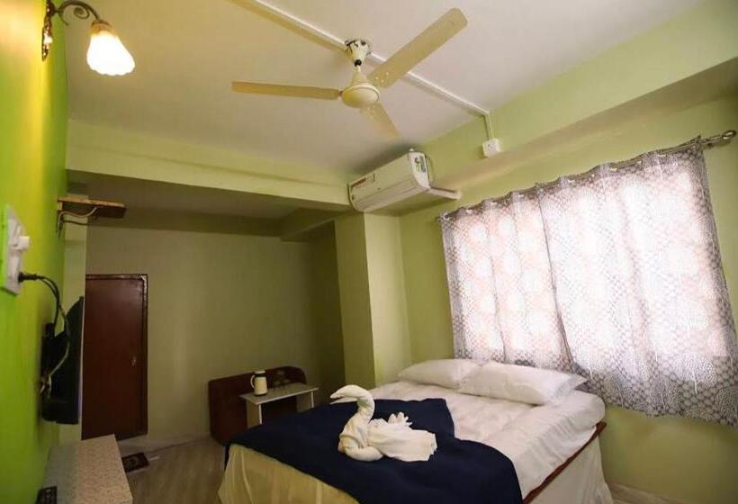 Shree Ganesh Hotel And Lodge