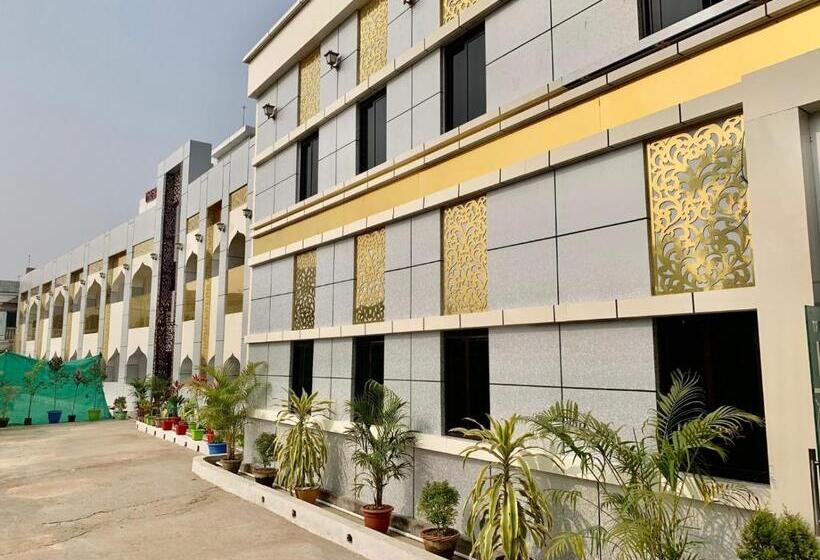 The Royal Beach Resort