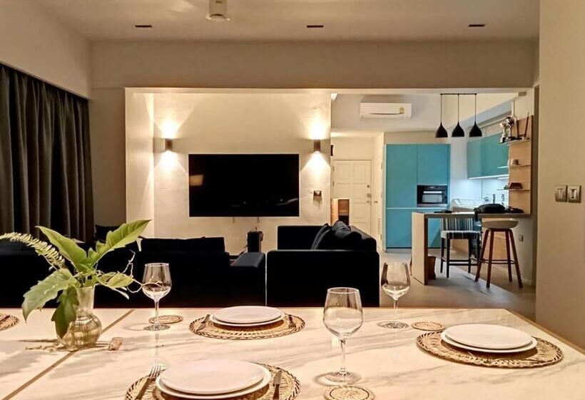 Waterfront Suites Phuket By Centara New