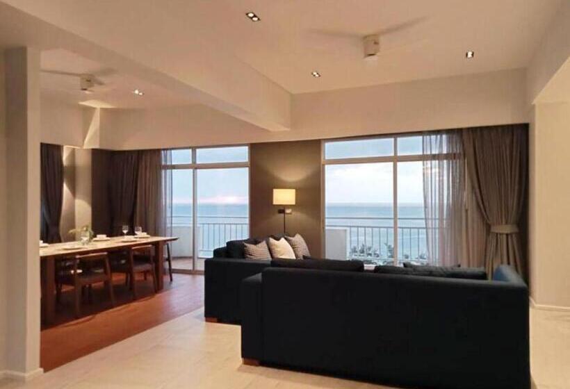 Waterfront Suites Phuket By Centara New