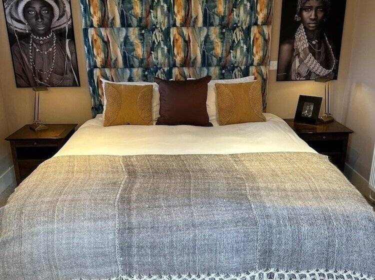 فندق صغير The Red Lion