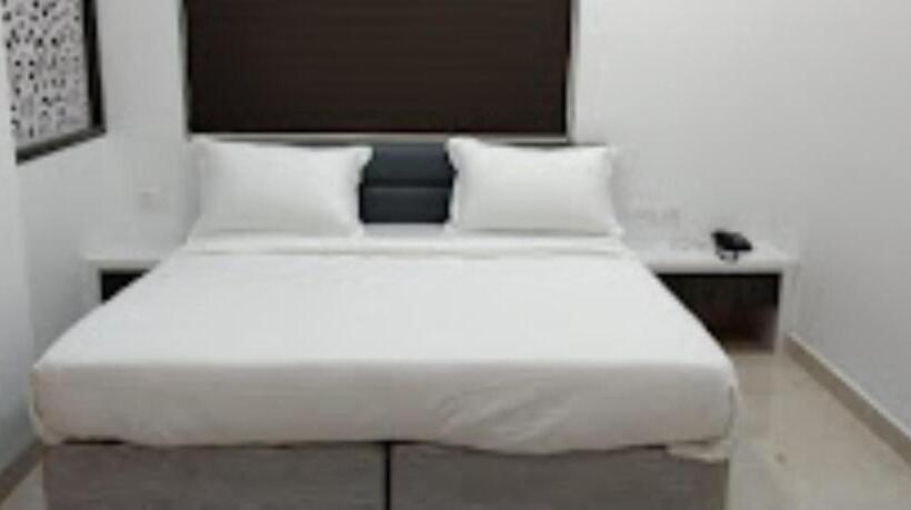 Ambika Hotel,burhanpur