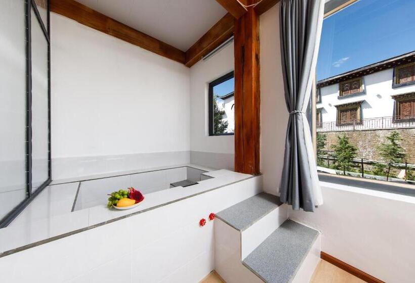 مبيت وإفطار Shangri La Jiangyue Beiting Boutique Homestay