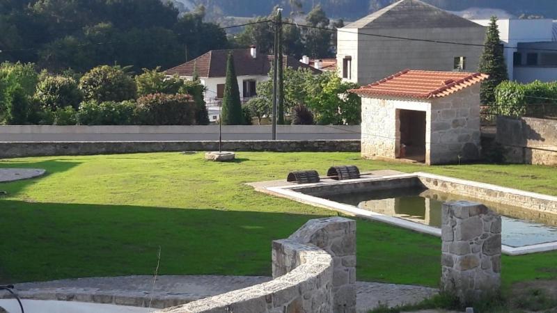 تختخواب و صبحانه Paços Do Douro, Chambre Privée Avec Piscine