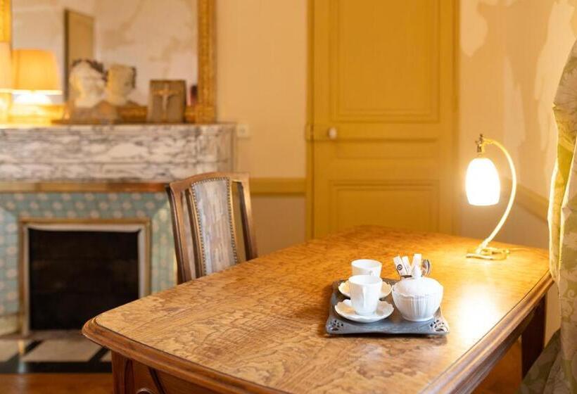 住宿加早餐  Musée Villa Bagatelle