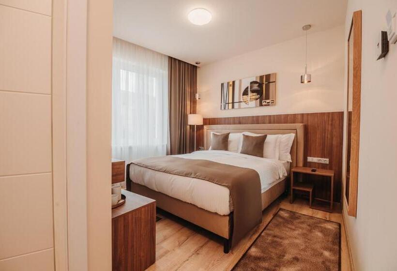 住宿加早餐  Pensiunea Gambrinus