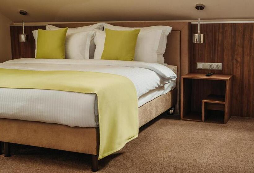 住宿加早餐  Pensiunea Gambrinus