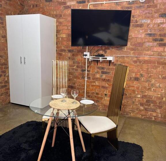 Capital Lifestyle Maboneng 305