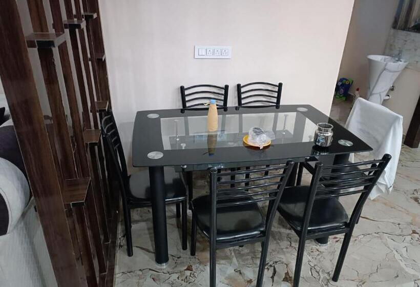 ホテル Alif Serviced  Apartments