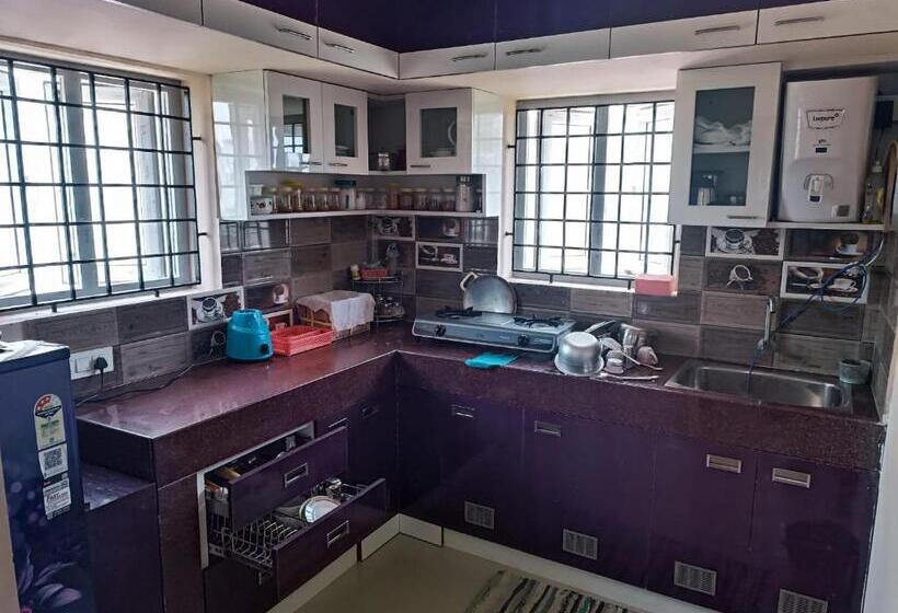 ホテル Alif Serviced  Apartments