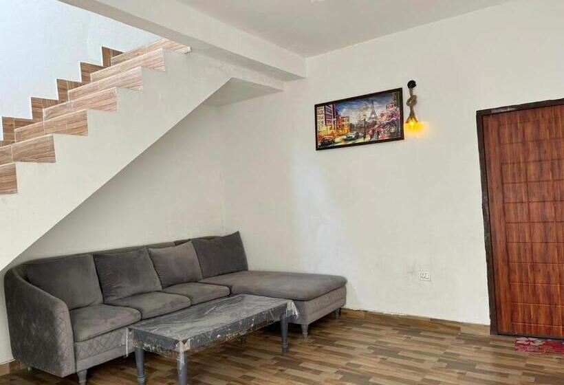 ホテル Amazing Aryavan Resort