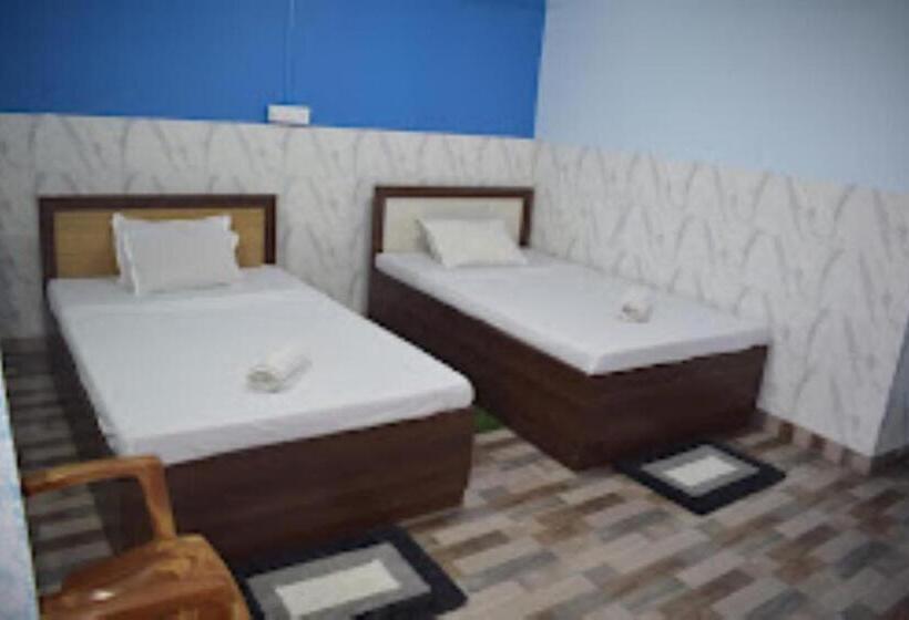 בית מלון כפרי Amy Pasighat