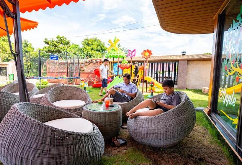 هتل Apple House & Coffee