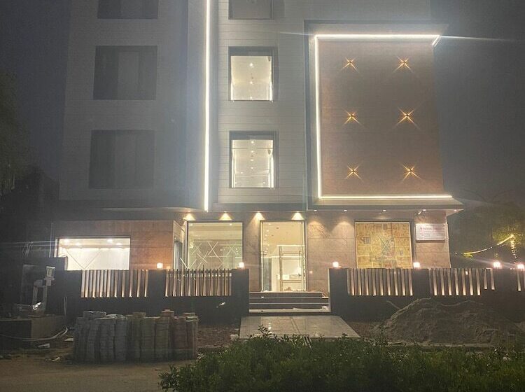 Отель Blue Diamonds Inn