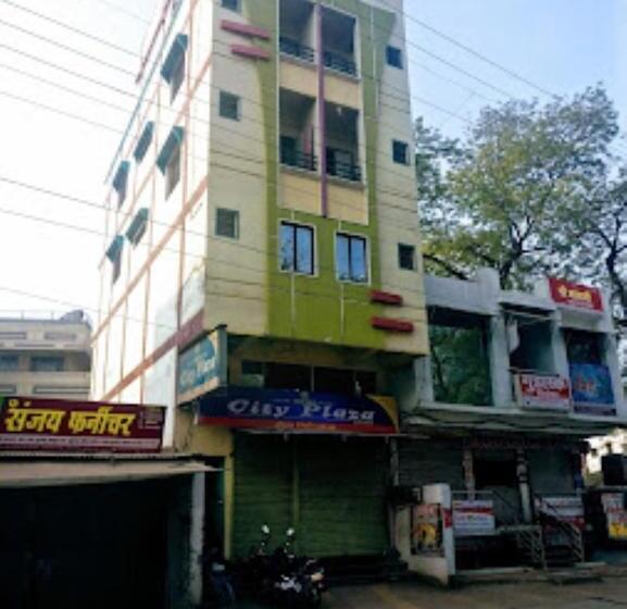 فندق City Plaza,burhanpur