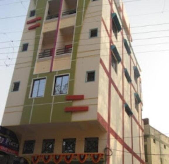 فندق City Plaza,burhanpur