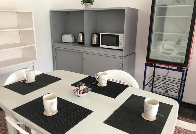 胶囊酒店 Alojamiento Playa Grande   Marazul