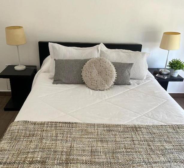 胶囊酒店 Alojamiento Playa Grande   Marazul