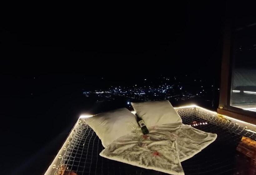 מלון כמוסות Chiamox Glamping