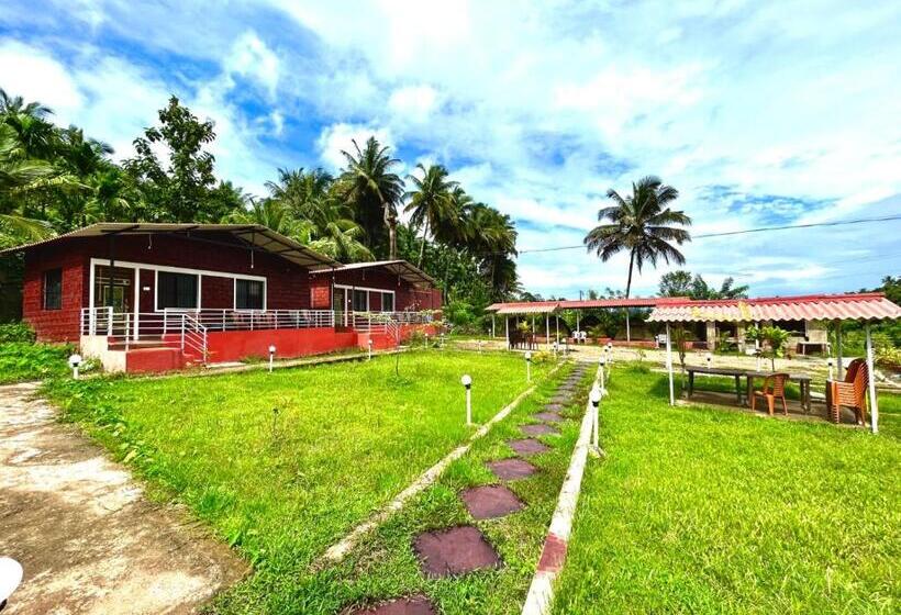 בית מלון כפרי Dandeli Goldfinch Resort