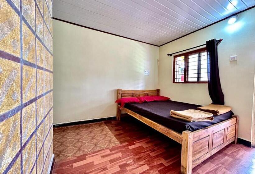 בית מלון כפרי Dandeli Goldfinch Resort