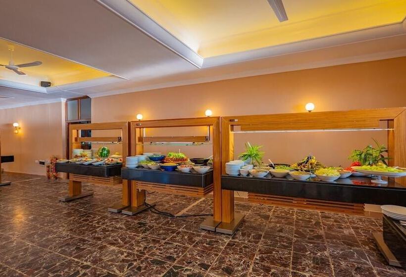 Отель Dream Holi̇day Resort