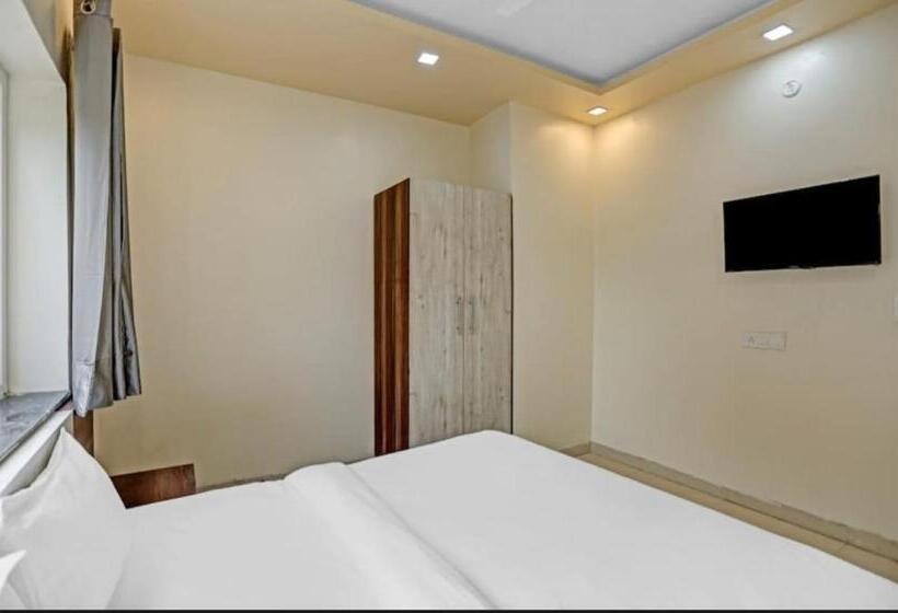 Отель O Expo Inn