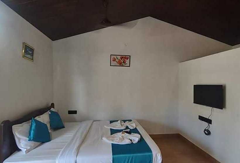 בית מלון כפרי Fabexpress Peacock Suites