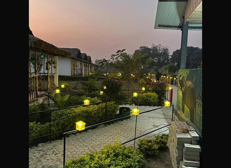 فندق Falcon Jungle Resort