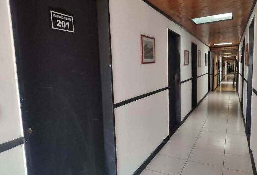 Отель Habitaciones Con 1 Cama Y Baño Privado